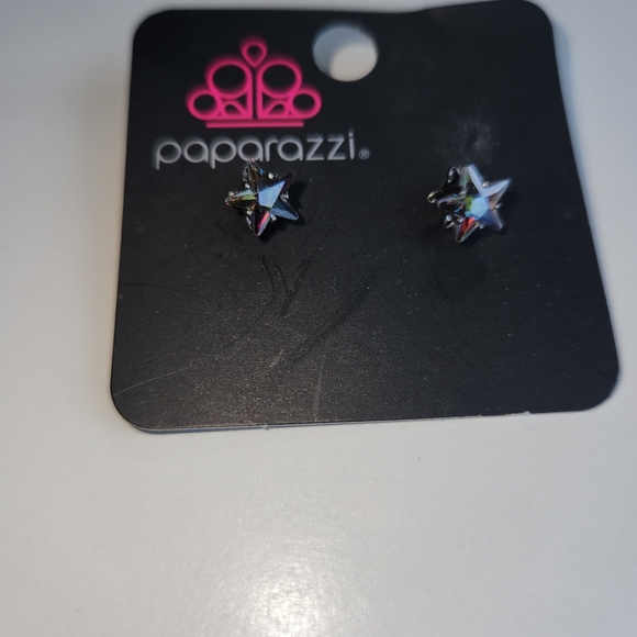 Paparazzi Starburst Earrings with Iridescent Hues - Picture 3 of 3